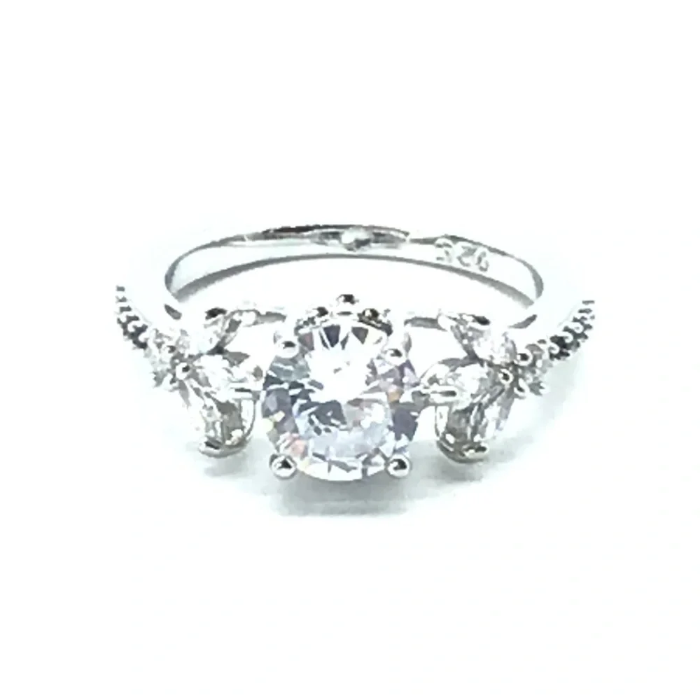 New white crystal fashion engagement ring size 7 - Picture 15 of 16